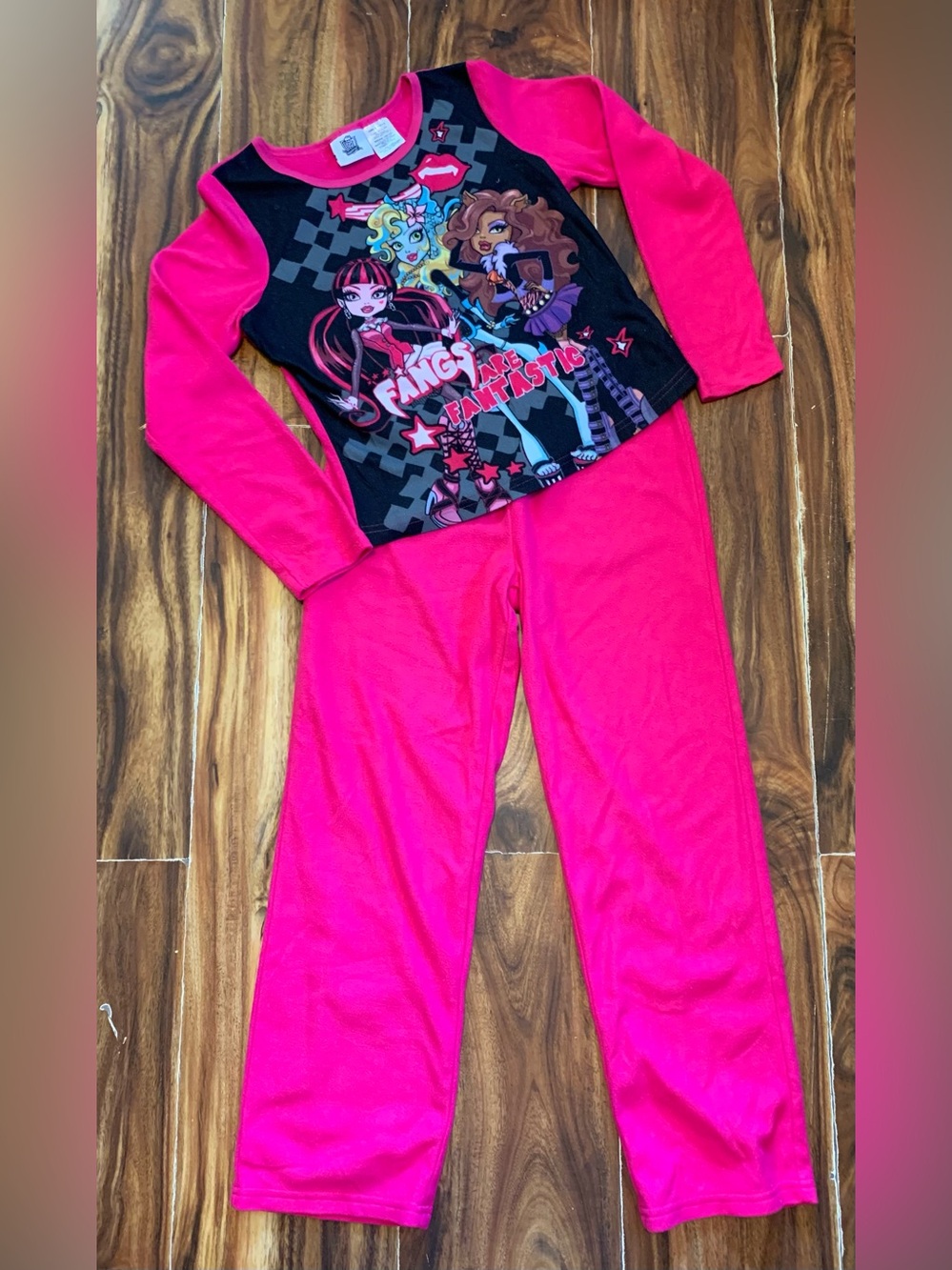 Monster High 2010 Y2K Girls 10/12 Pink Fleece Pajama Set.              3978N